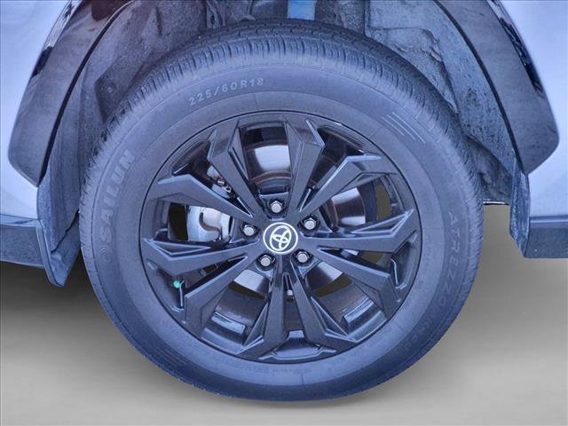 Used 2022 Toyota RAV4 SE w/ SE Grade Weather Package AWD/4WD image 9