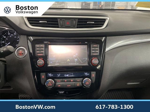 Used 2015 Nissan Rogue SL w/ SL Premium Package image 21