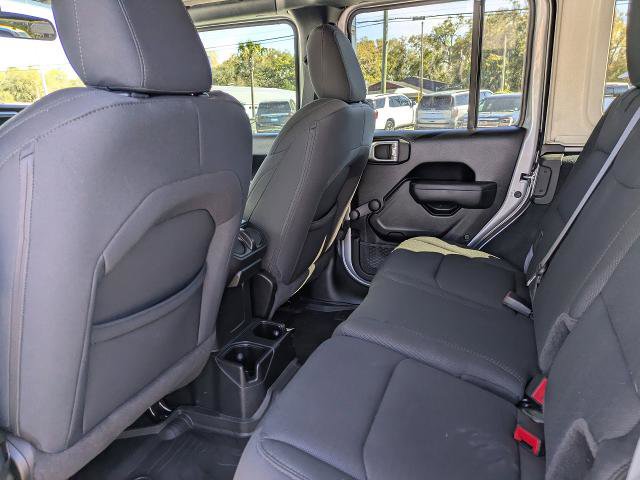 Used 2022 Jeep Wrangler Unlimited Sport image 15