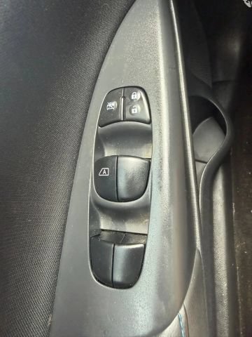 Used 2017 Nissan Sentra SR w/ Driver's Assist Package FWD image 19