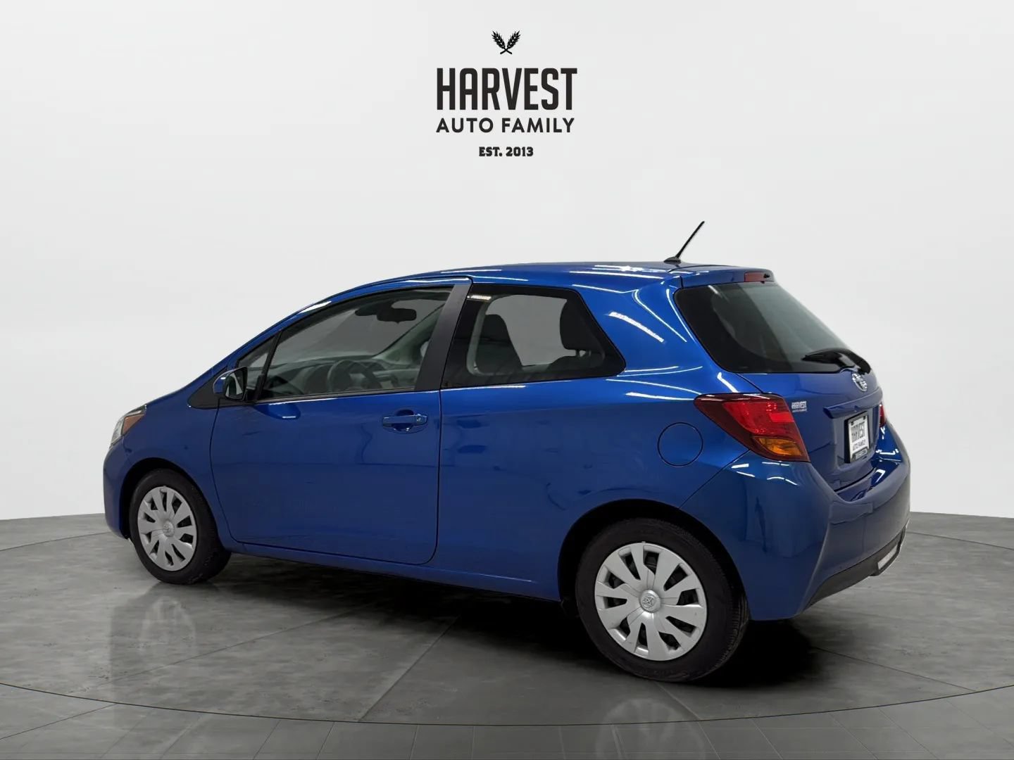 Used 2017 Toyota Yaris L FWD image 3