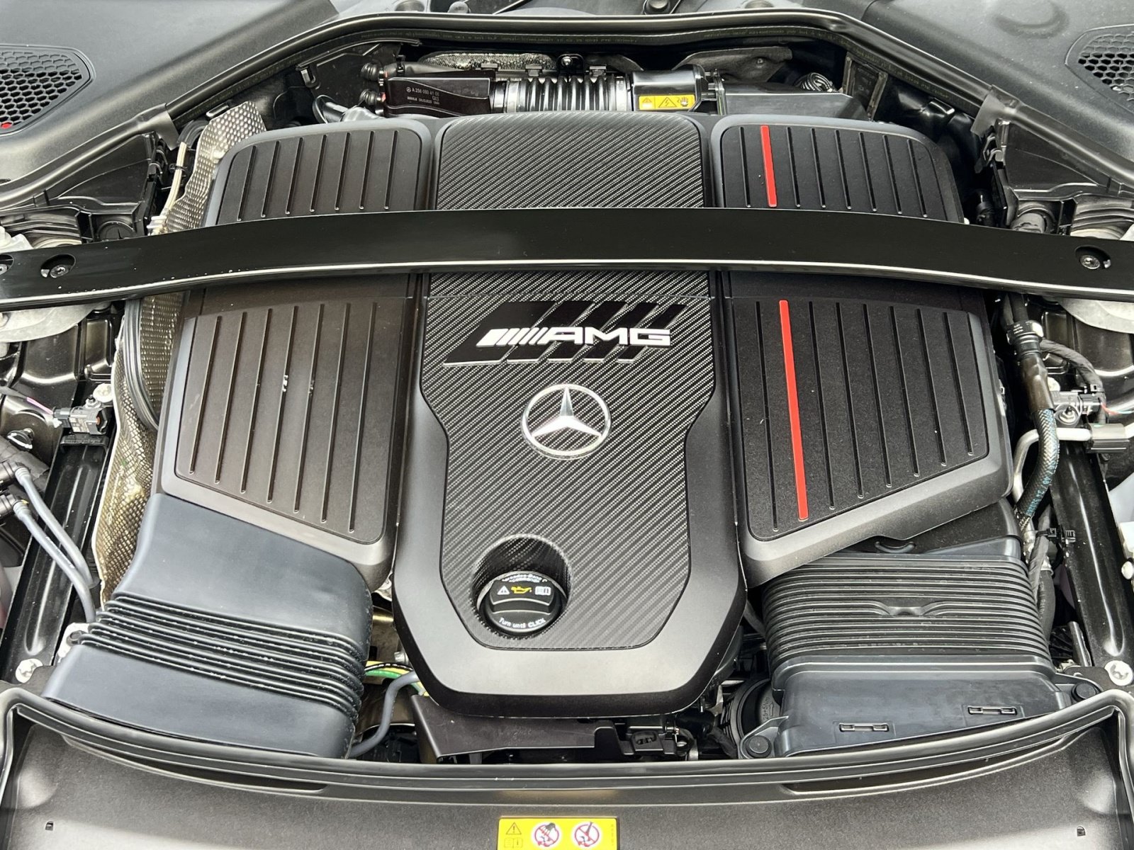 Used 2025 Mercedes-Benz E 53 AMG e 4MATIC Sedan w/ Multicontour Seating Package image 34