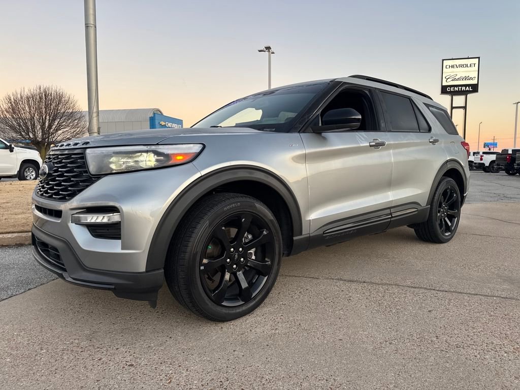 Used 2023 Ford Explorer ST-Line w/ Class IV Trailer Tow Package video 2