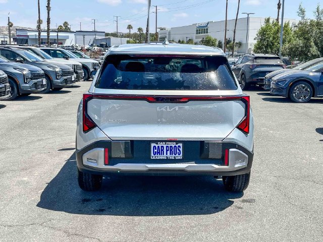 New 2027 Kia Seltos EX FWD image 13