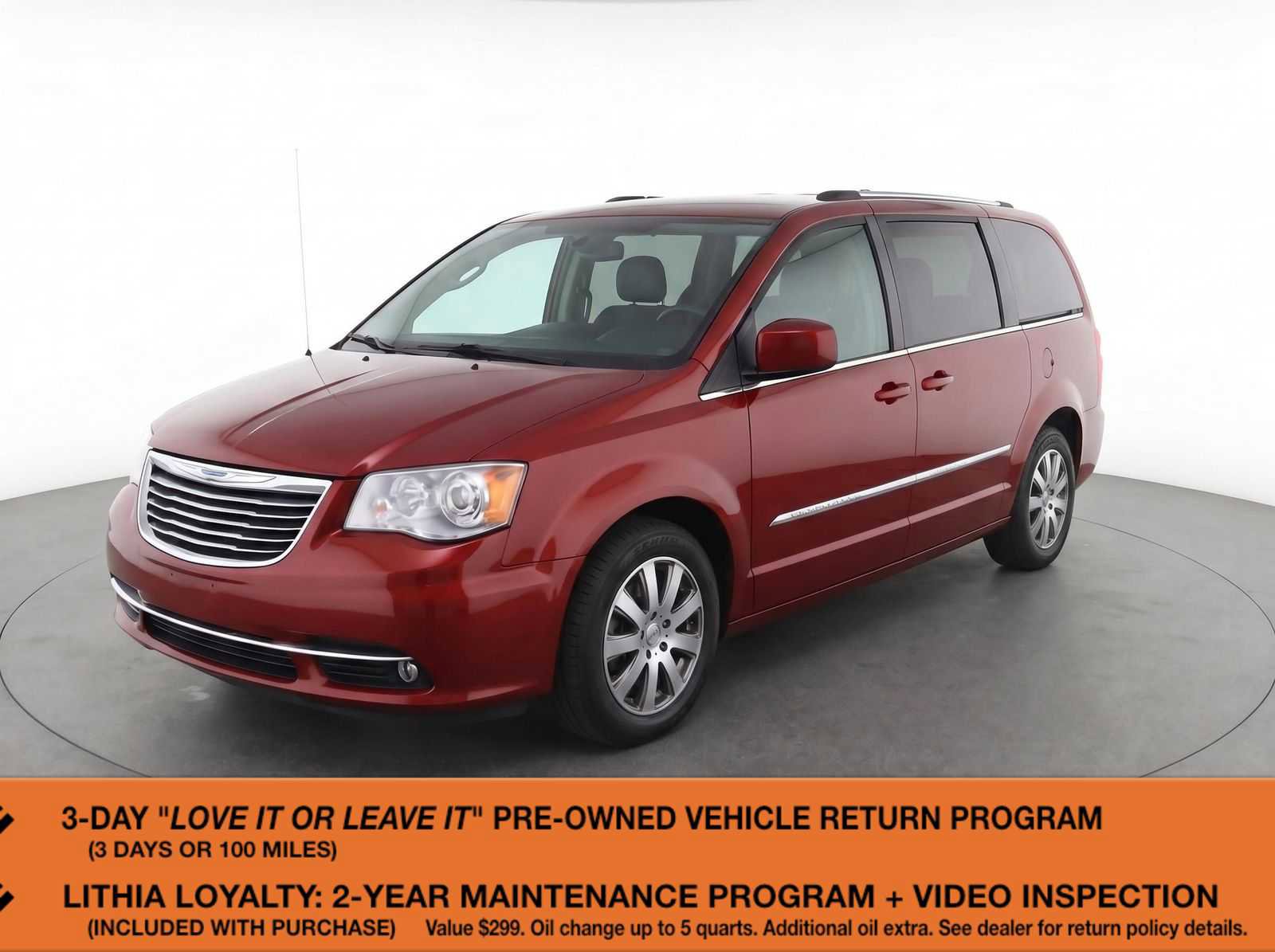 Used 2012 Chrysler Town & Country Touring w/ Entertainment Group #1 FWD image 1