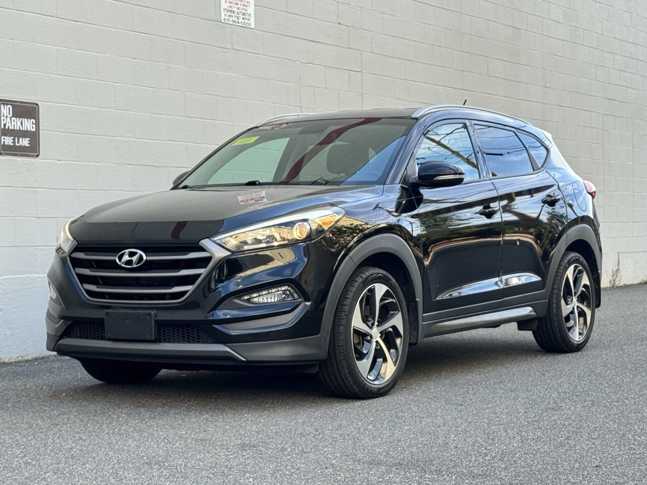 Used 2016 Hyundai Tucson Sport image 2