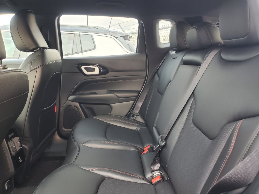 New 2026 Jeep Compass Trailhawk AWD/4WD image 25