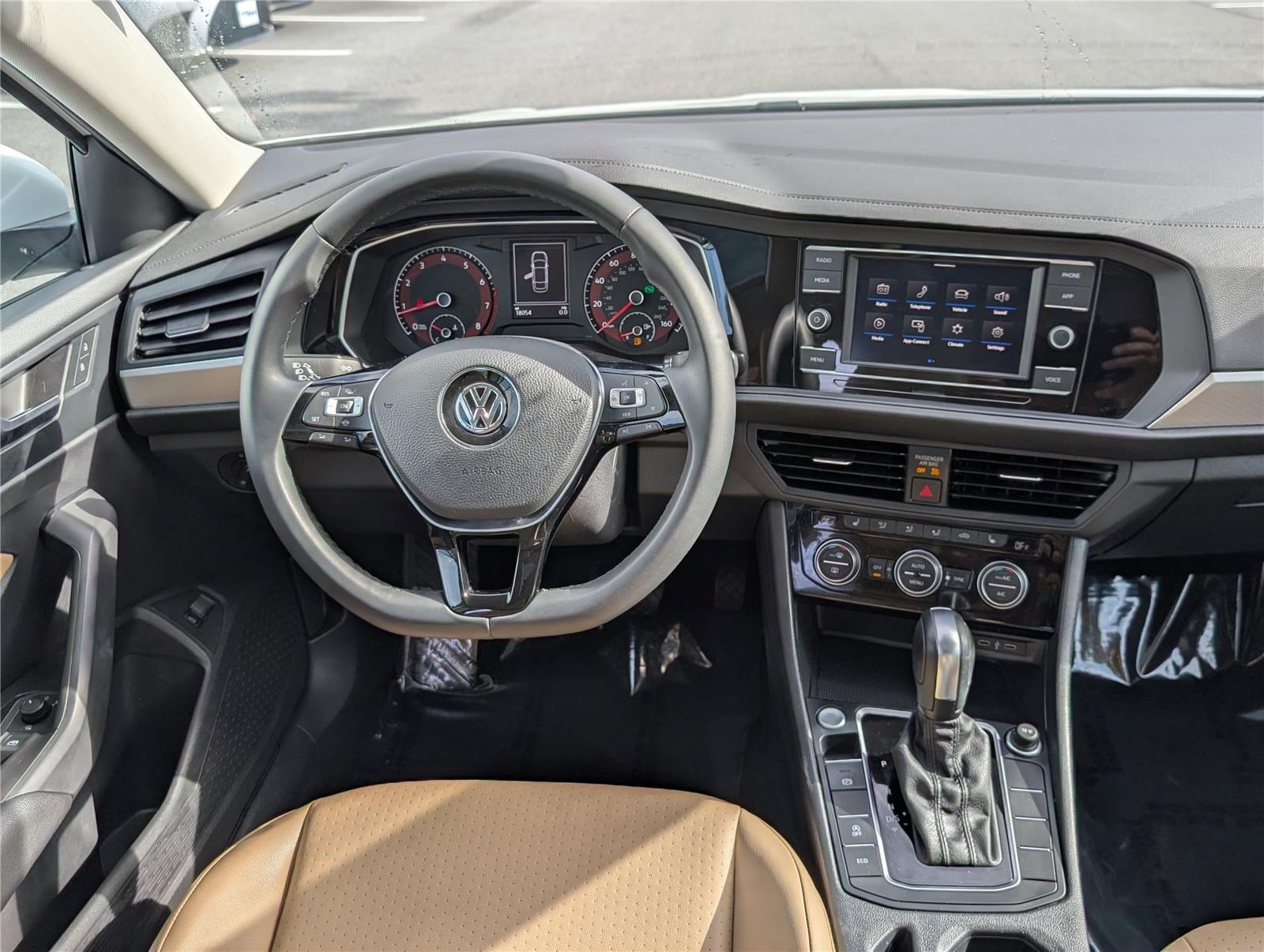 Used 2020 Volkswagen Jetta SE FWD image 15