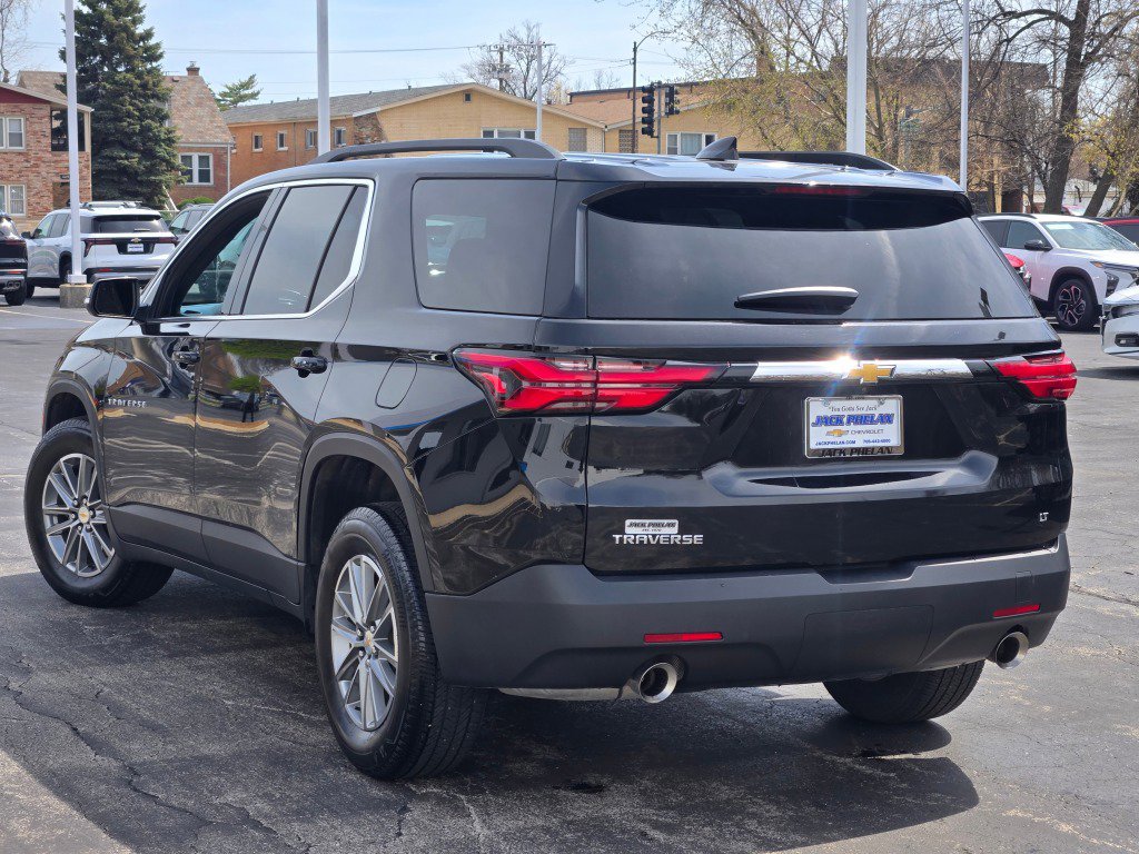 Used 2023 Chevrolet Traverse LT image 17