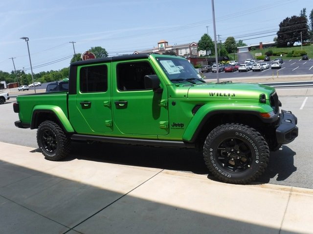 New 2025 Jeep Gladiator Willys image 8