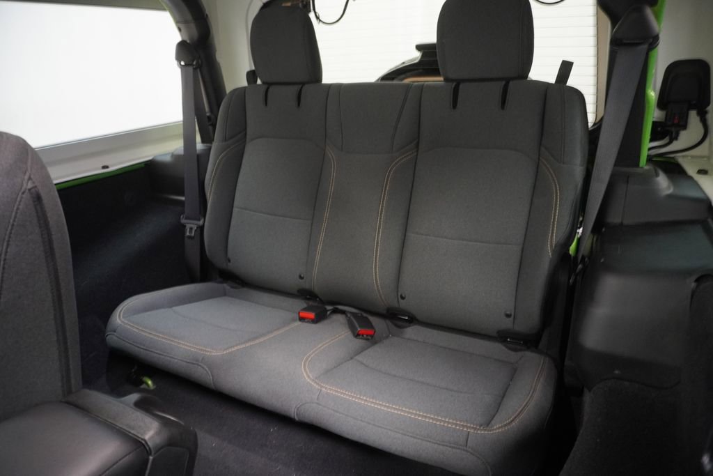 Used 2025 Jeep Wrangler Sport AWD/4WD image 15