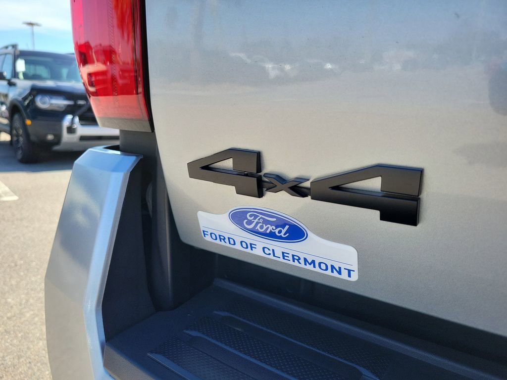 Used 2024 Toyota Tacoma TRD Off-Road image 9