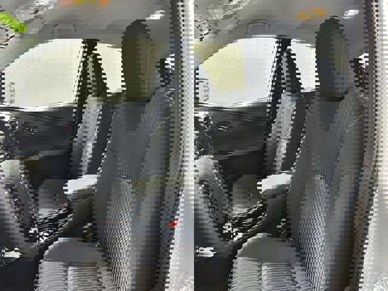 Used 2022 Toyota Prius Prime LE image 10