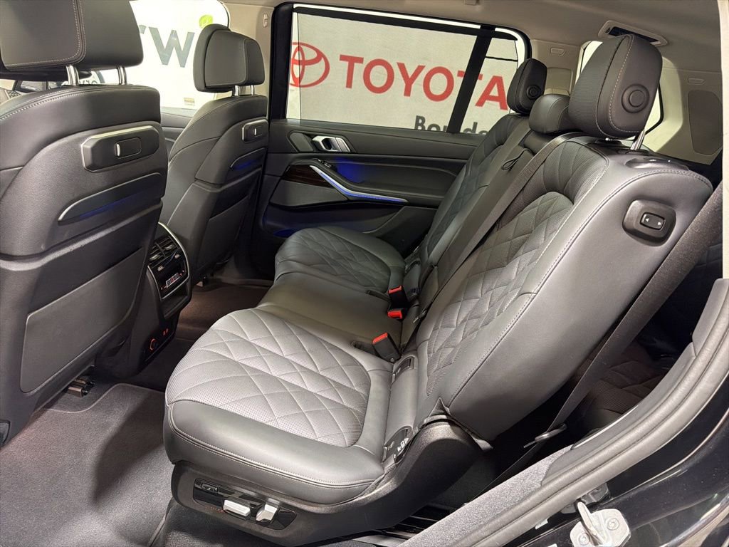 Used 2024 BMW X7 xDrive40i AWD/4WD image 18