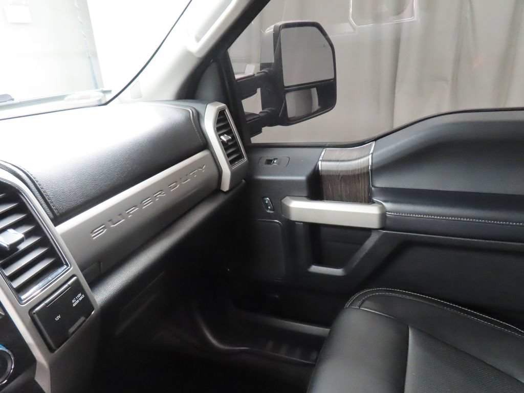 Used 2021 Ford F250 Lariat w/ Lariat Value Package AWD/4WD image 19