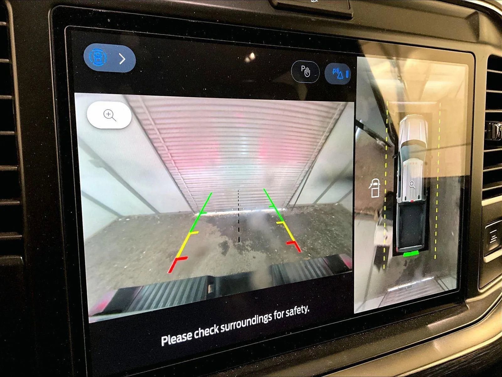 Used 2025 Ford F350 Lariat w/ Chrome Package image 20