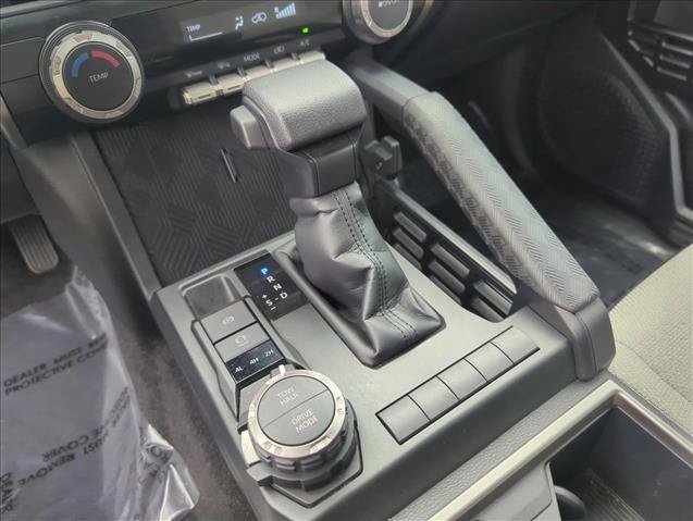 Certified 2025 Toyota 4Runner SR5 AWD/4WD image 16