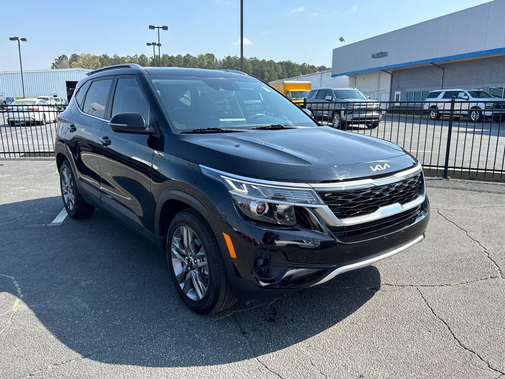 Used 2023 Kia Seltos S FWD image 4