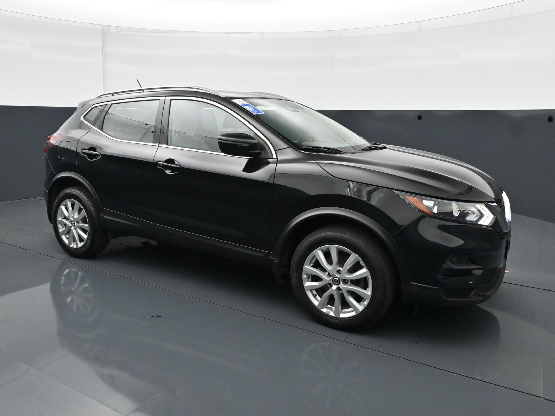 Used 2020 Nissan Rogue Sport SV AWD/4WD image 9