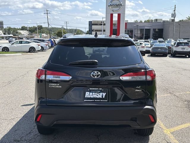 Used 2023 Toyota Corolla Cross LE w/ Moonroof Package AWD/4WD image 27