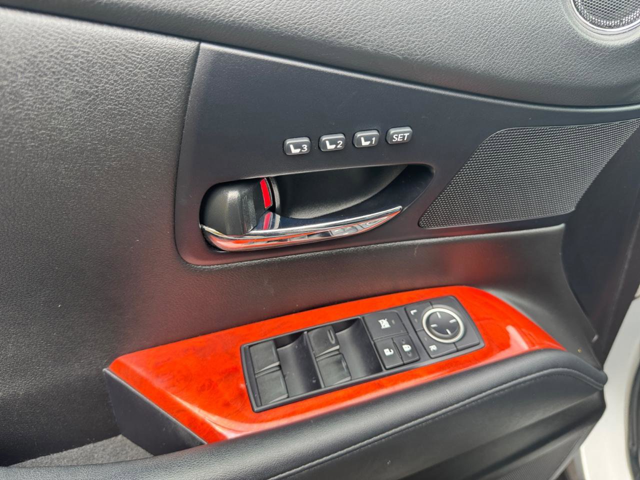 Used 2011 Lexus RX 350 AWD w/ Premium Pkg image 19