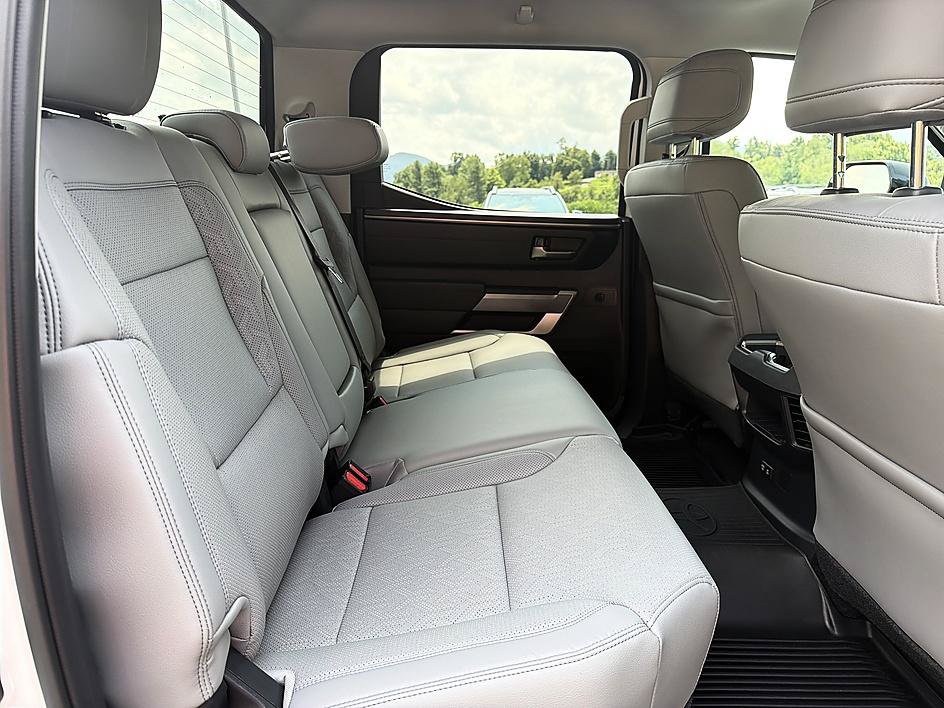 Used 2024 Toyota Tundra SR5 w/ SR5 Premium Package AWD/4WD image 20