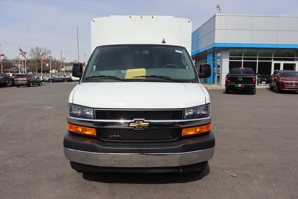 New 2026 Chevrolet Express 3500 w/ Power Convenience Package RWD image 25