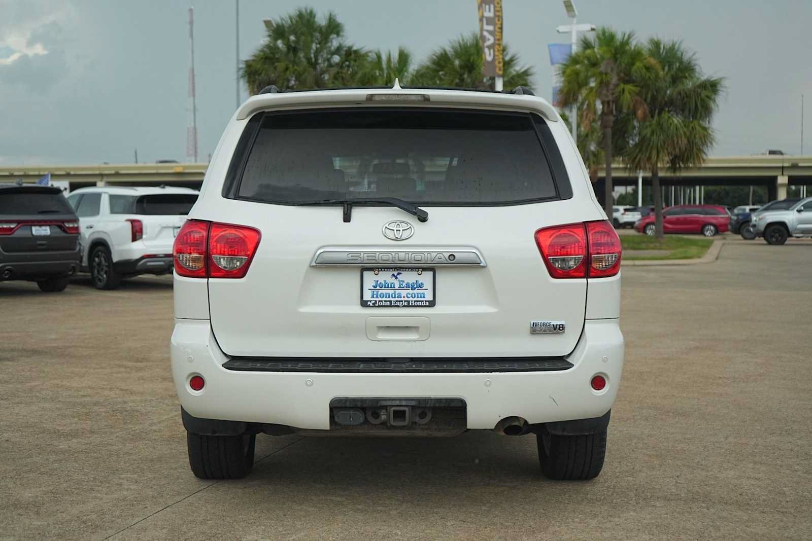 Used 2013 Toyota Sequoia Platinum RWD image 5