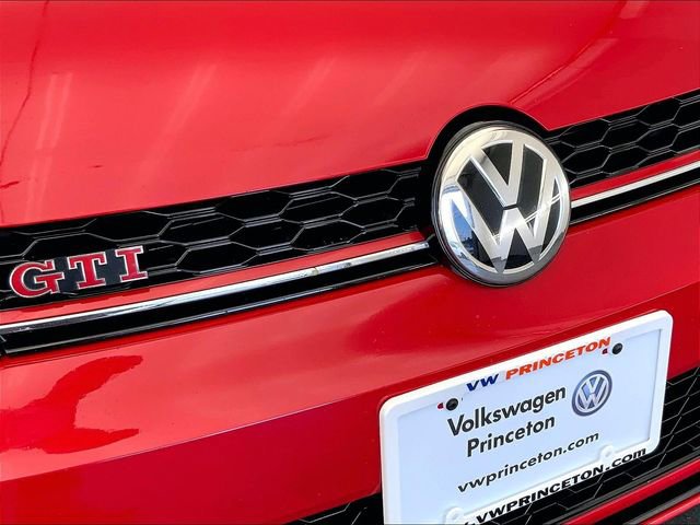 Used 2021 Volkswagen GTI SE FWD image 30