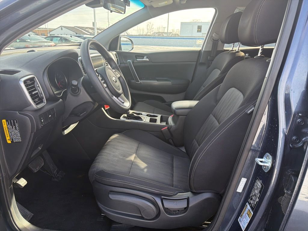 Used 2020 Kia Sportage LX image 17