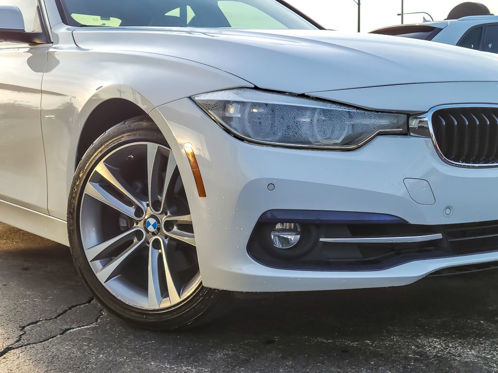 Used 2017 BMW 330i Sedan image 3