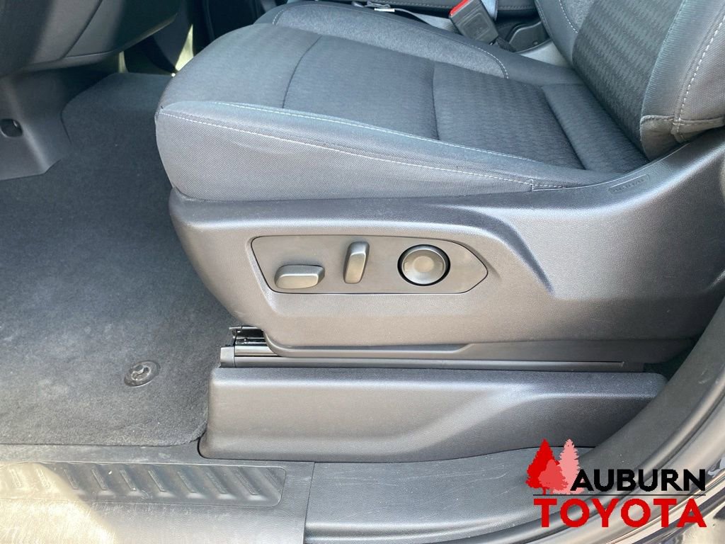 Used 2024 Chevrolet Silverado 1500 Custom Trail Boss w/ Dark Appearance Package AWD/4WD image 29