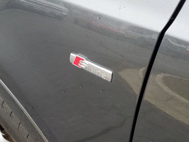 Used 2018 Audi Q3 2.0T Premium Plus w/ Premium Plus Package image 33