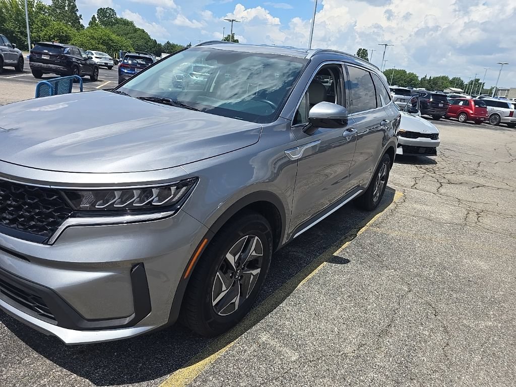 Used 2021 Kia Sorento S FWD image 1
