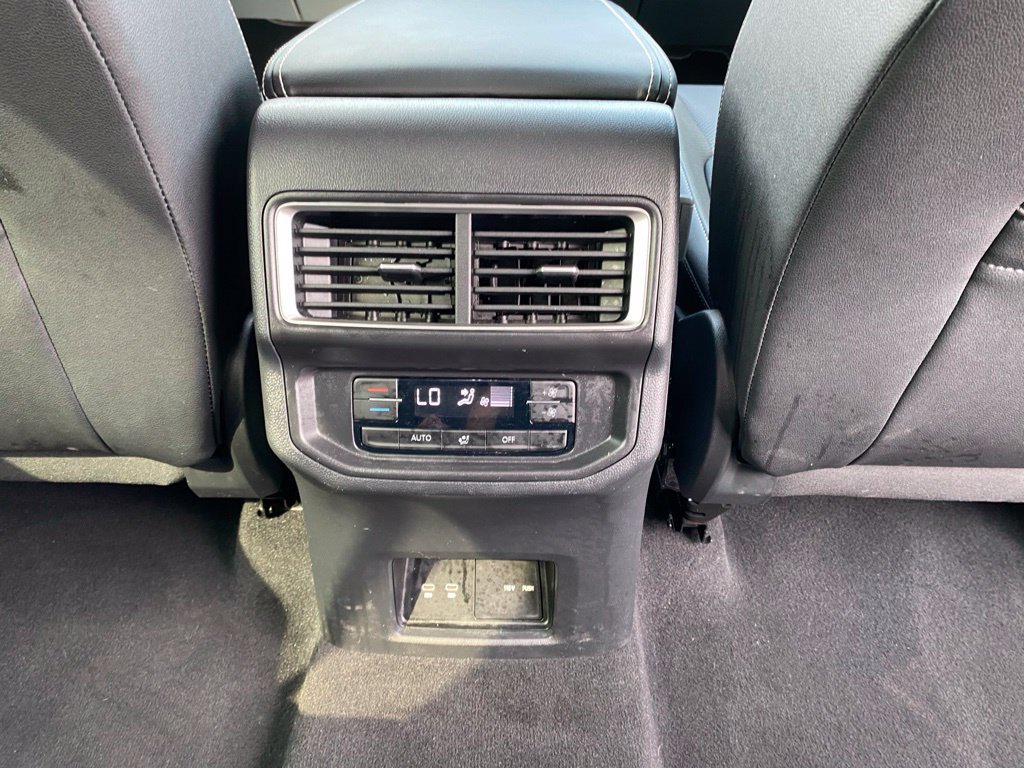 Used 2026 Volkswagen Atlas SE AWD/4WD image 12