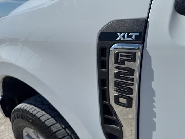 Used 2024 Ford F250 XLT w/ FX4 Off-Road Package image 9