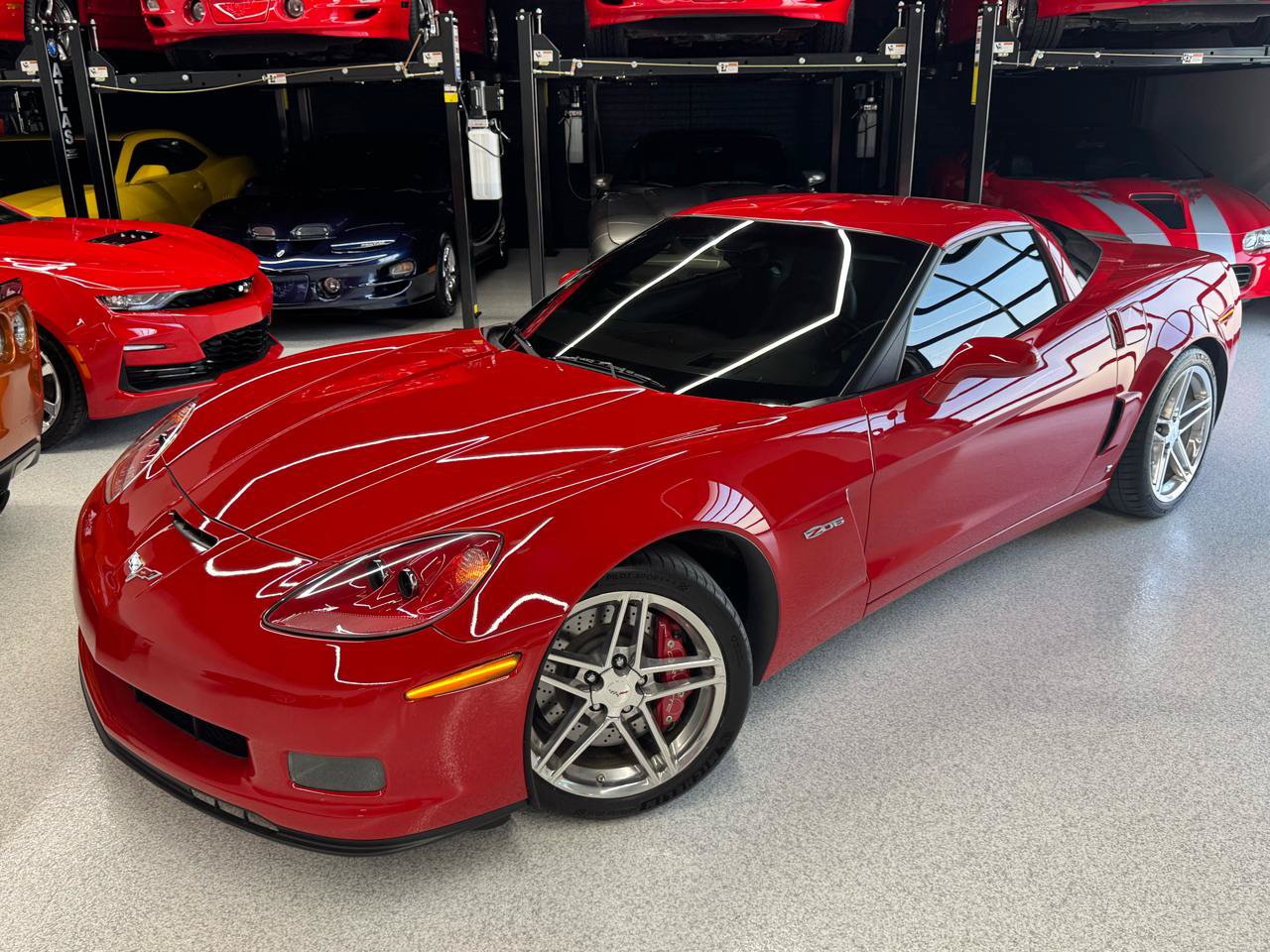 Used 2007 Chevrolet Corvette Z06 w/ Preferred Equipment Group RWD image 2