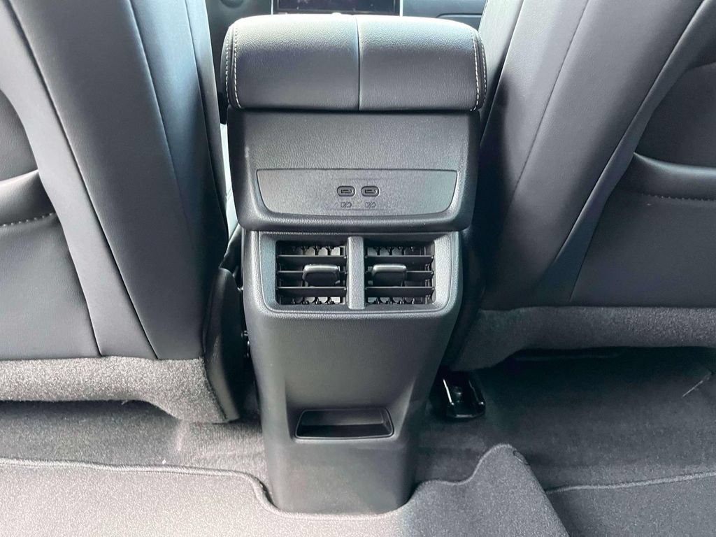 New 2026 GMC Terrain Elevation w/ Elevation Premium Package AWD/4WD image 14