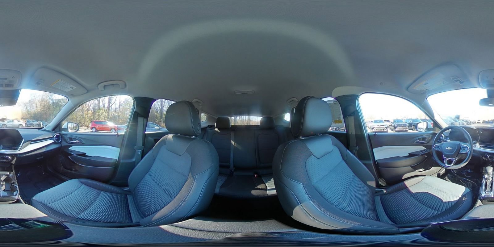 Used 2025 Chevrolet Trax LT w/ LT Convenience Package image 40