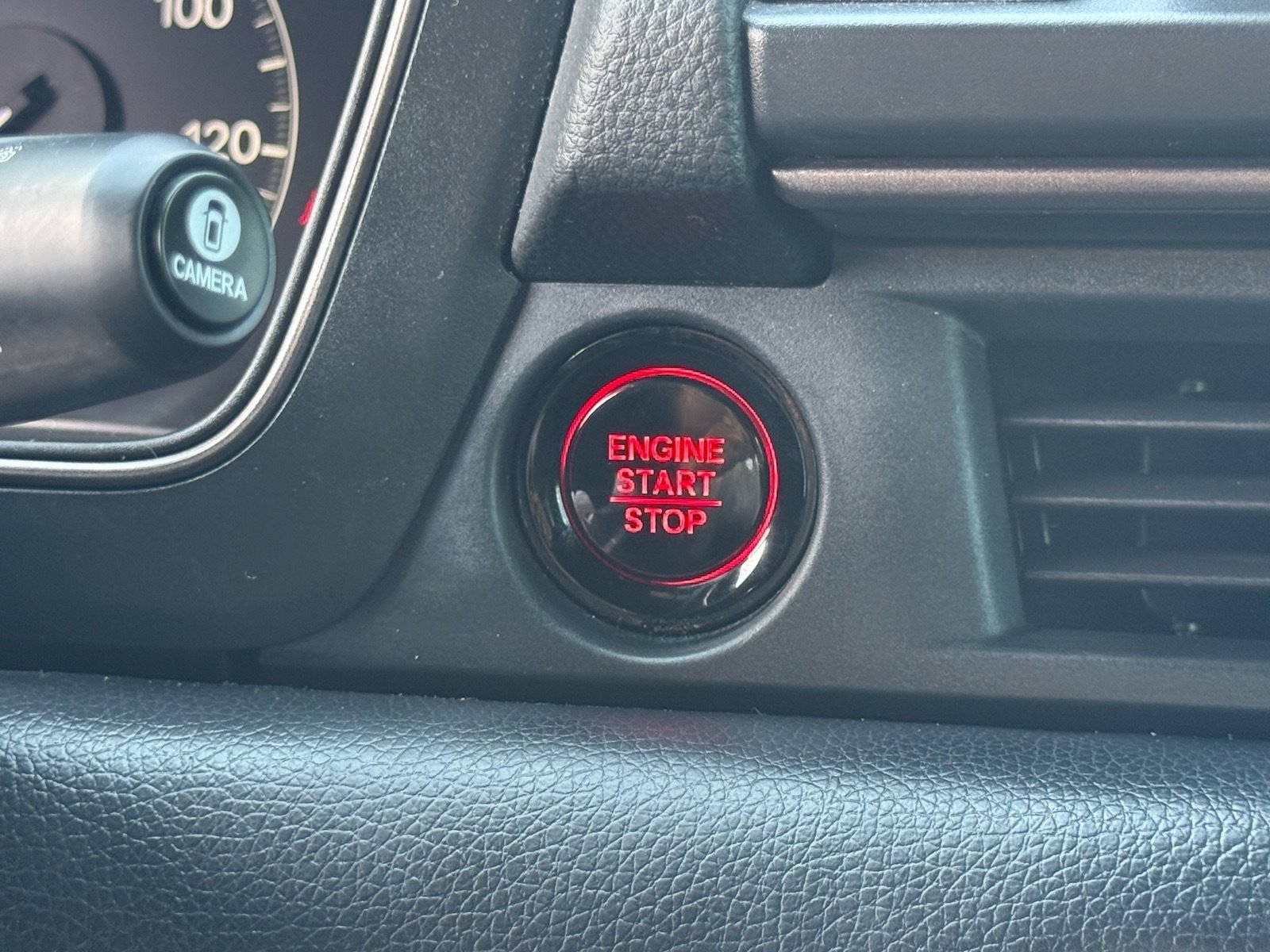 Certified 2023 Honda Pilot TrailSport image 27