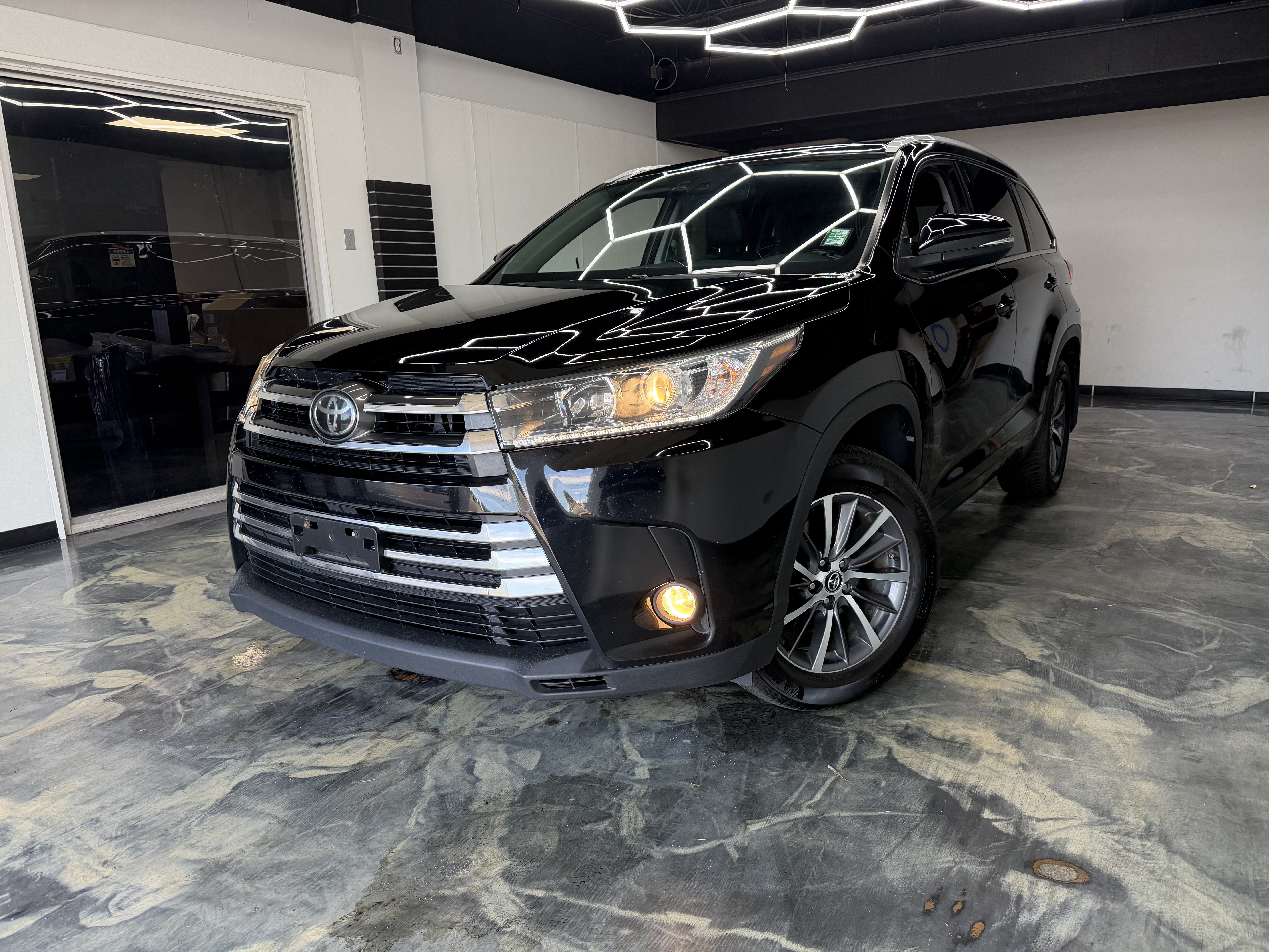 Used 2017 Toyota Highlander XLE