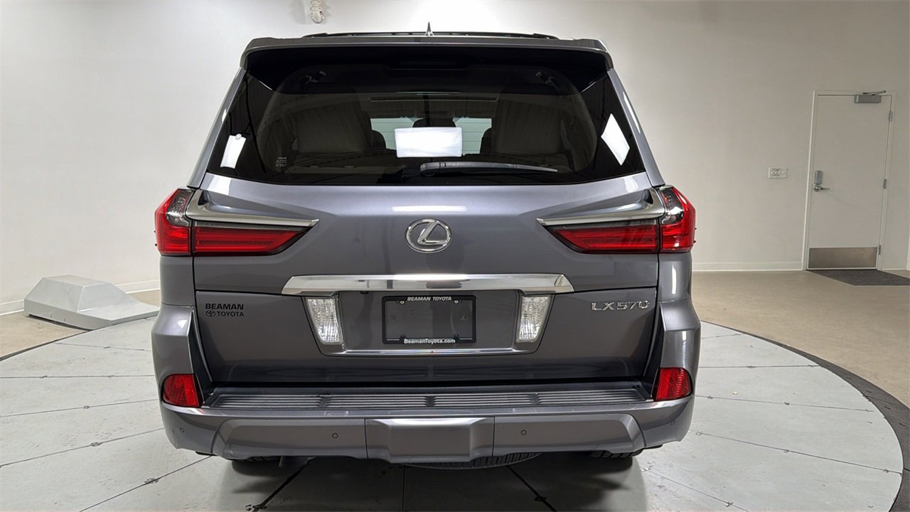 Used 2017 Lexus LX 570 4WD image 4