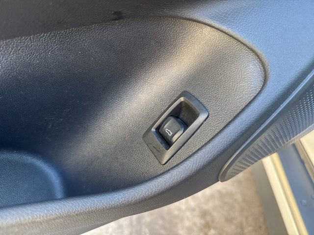 Used 2025 BMW i4 eDrive40 image 14