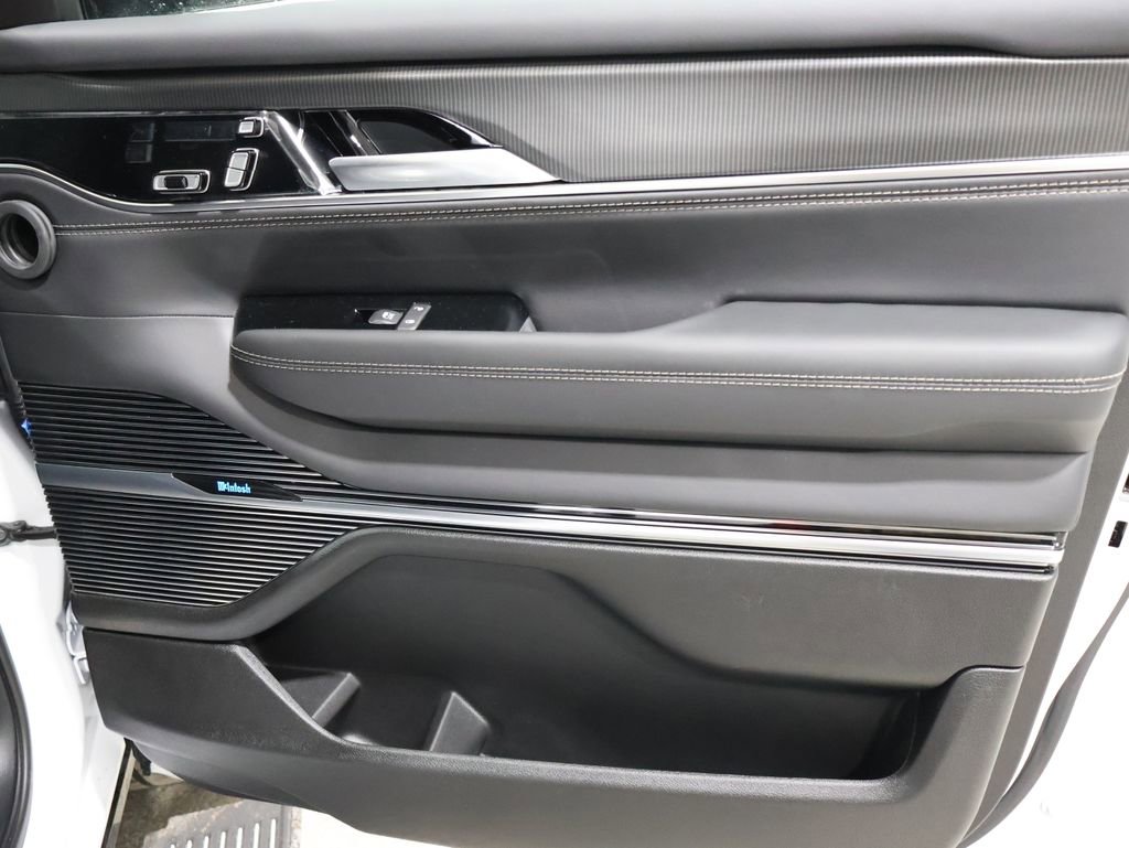 New 2026 Jeep Grand Wagoneer L Summit image 19