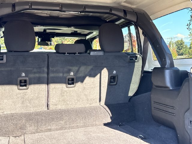 Used 2024 Jeep Wrangler Unlimited Rubicon 4xe AWD/4WD image 20