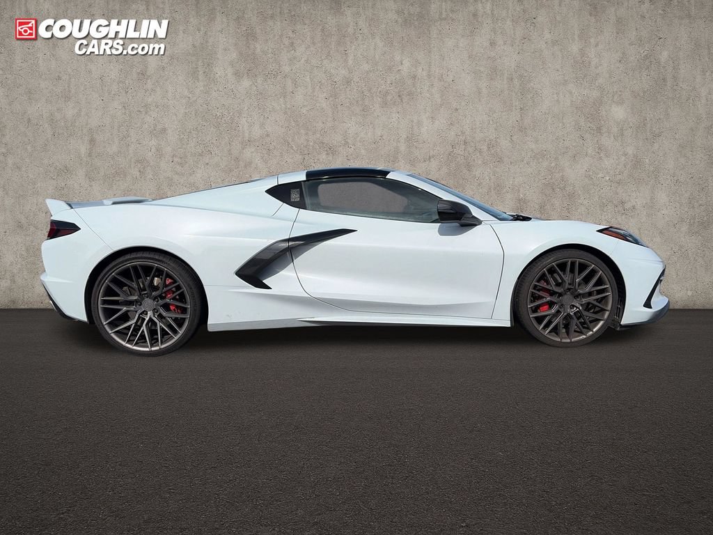 Used 2021 Chevrolet Corvette Stingray Premium Cpe w/ Z51 Performance Package RWD image 9