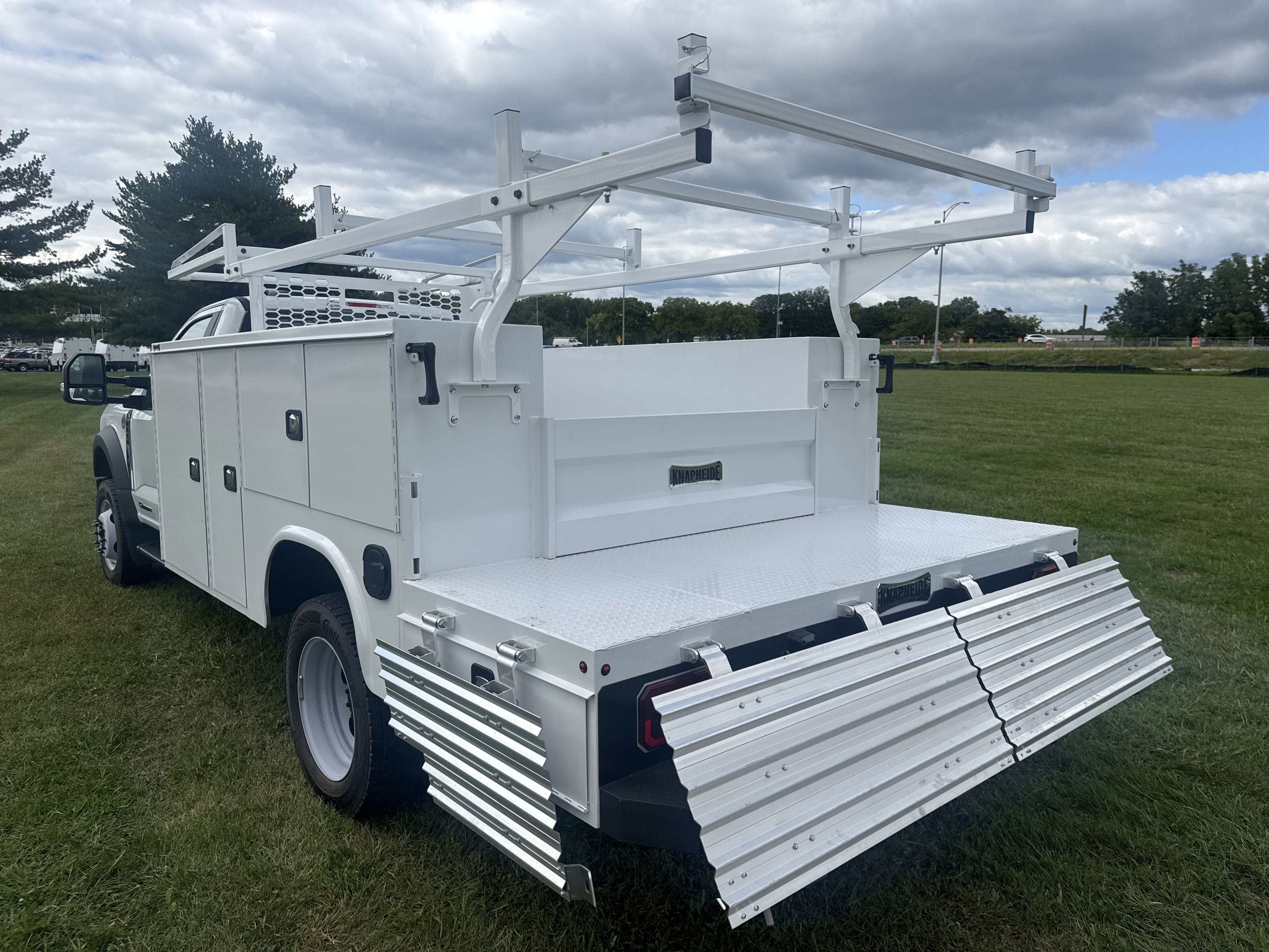 New 2025 Ford F450 XL image 5