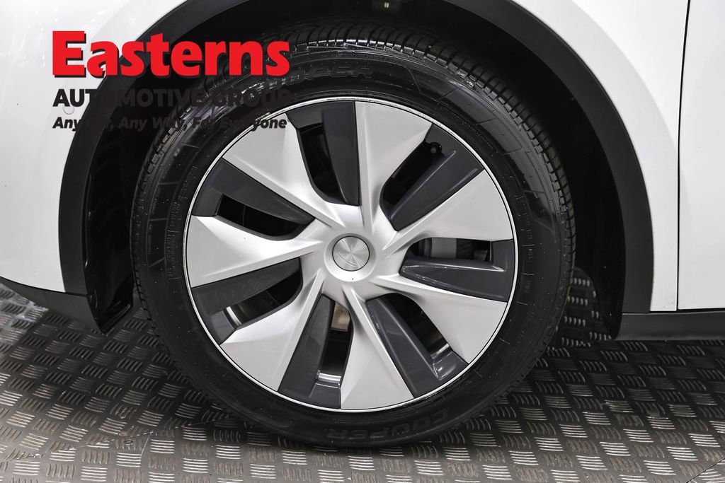 Used 2021 Tesla Model Y 2WD image 27