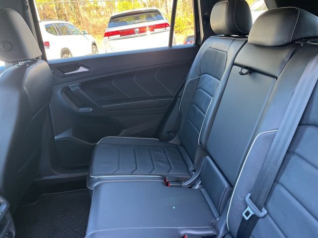 Used 2024 Volkswagen Tiguan SEL R-Line image 14