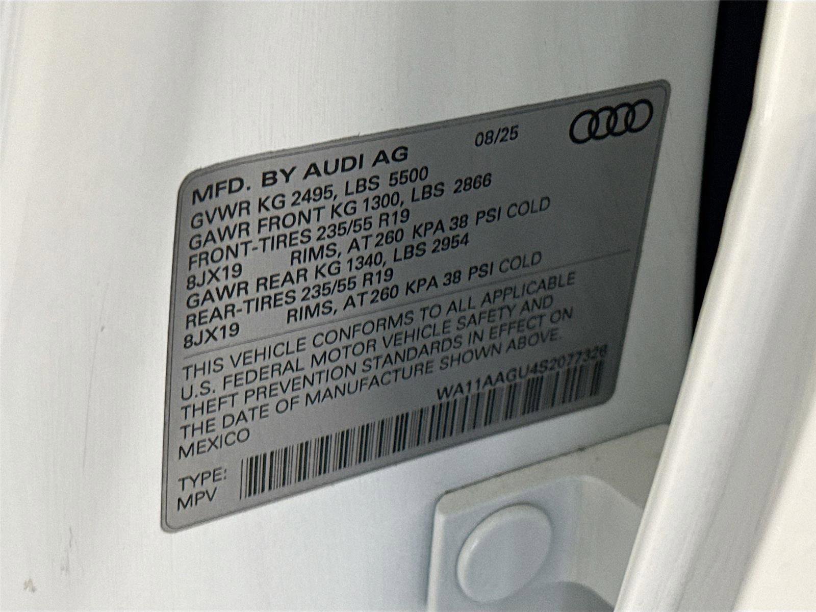Certified 2025 Audi Q5 Premium w/ Convenience Package image 33